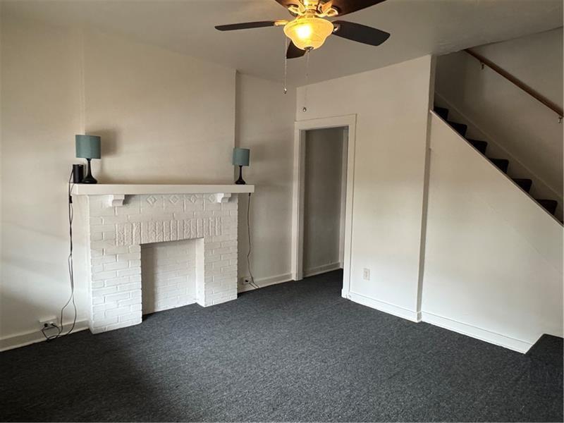 209 Chesterfield Road Pittsburgh, PA 15213 - Photo 3 of 15 Gallery Image 3