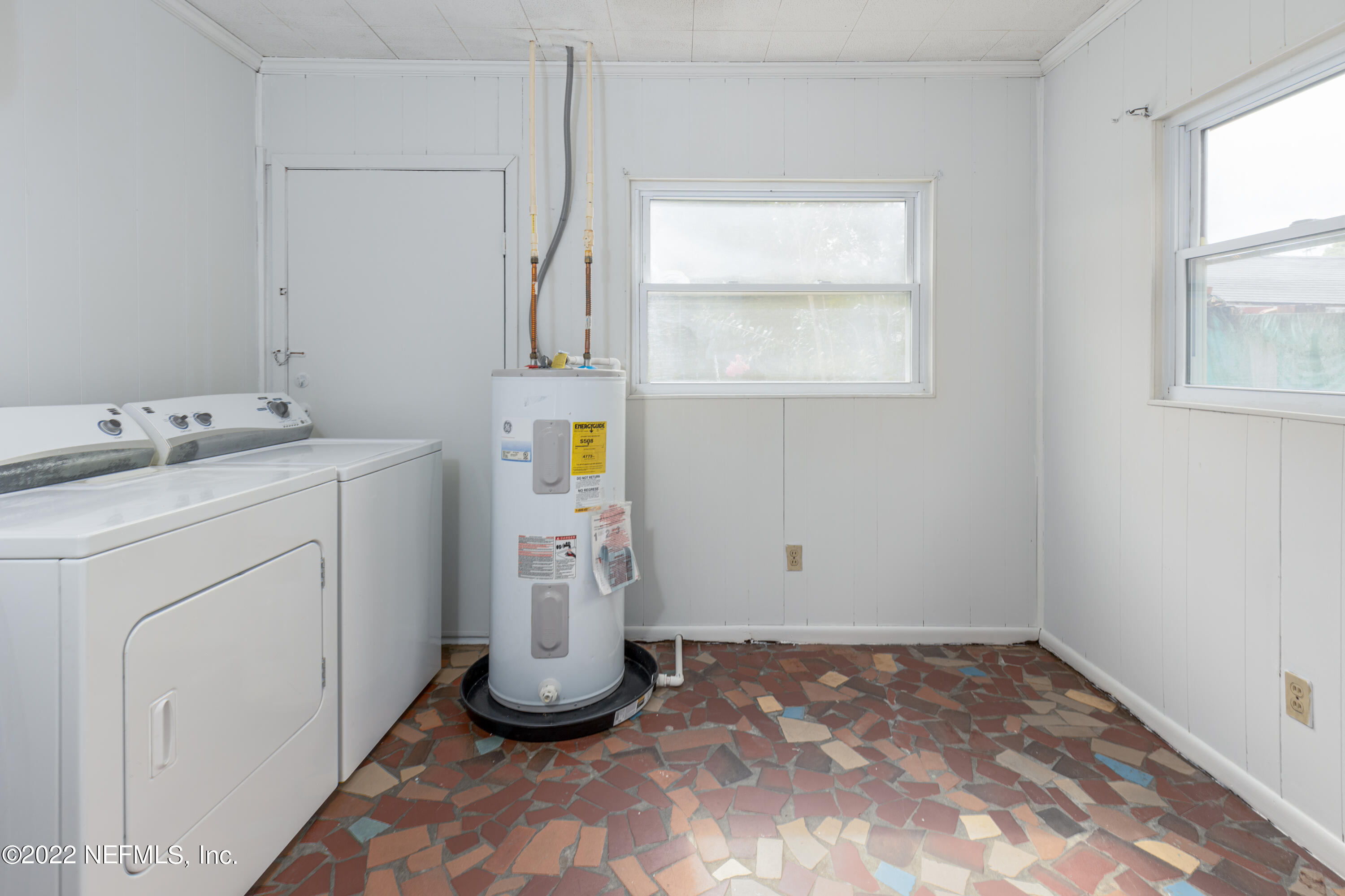 2420 Bayview Road Jacksonville, FL 32210 - Photo 21 of 24 Good for storage too