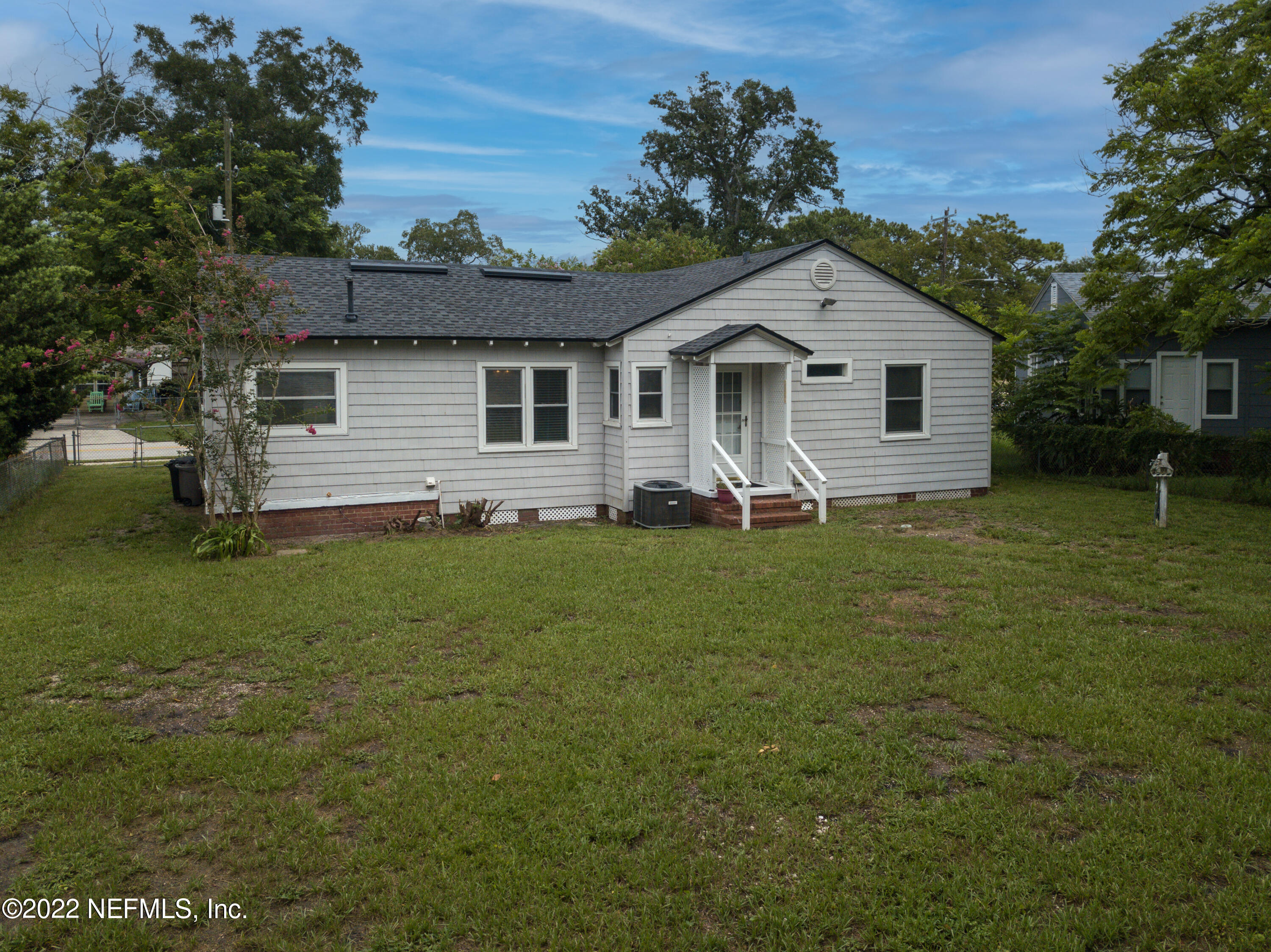 2420 Bayview Road Jacksonville, FL 32210 - Photo 22 of 24 Nice sized backyard