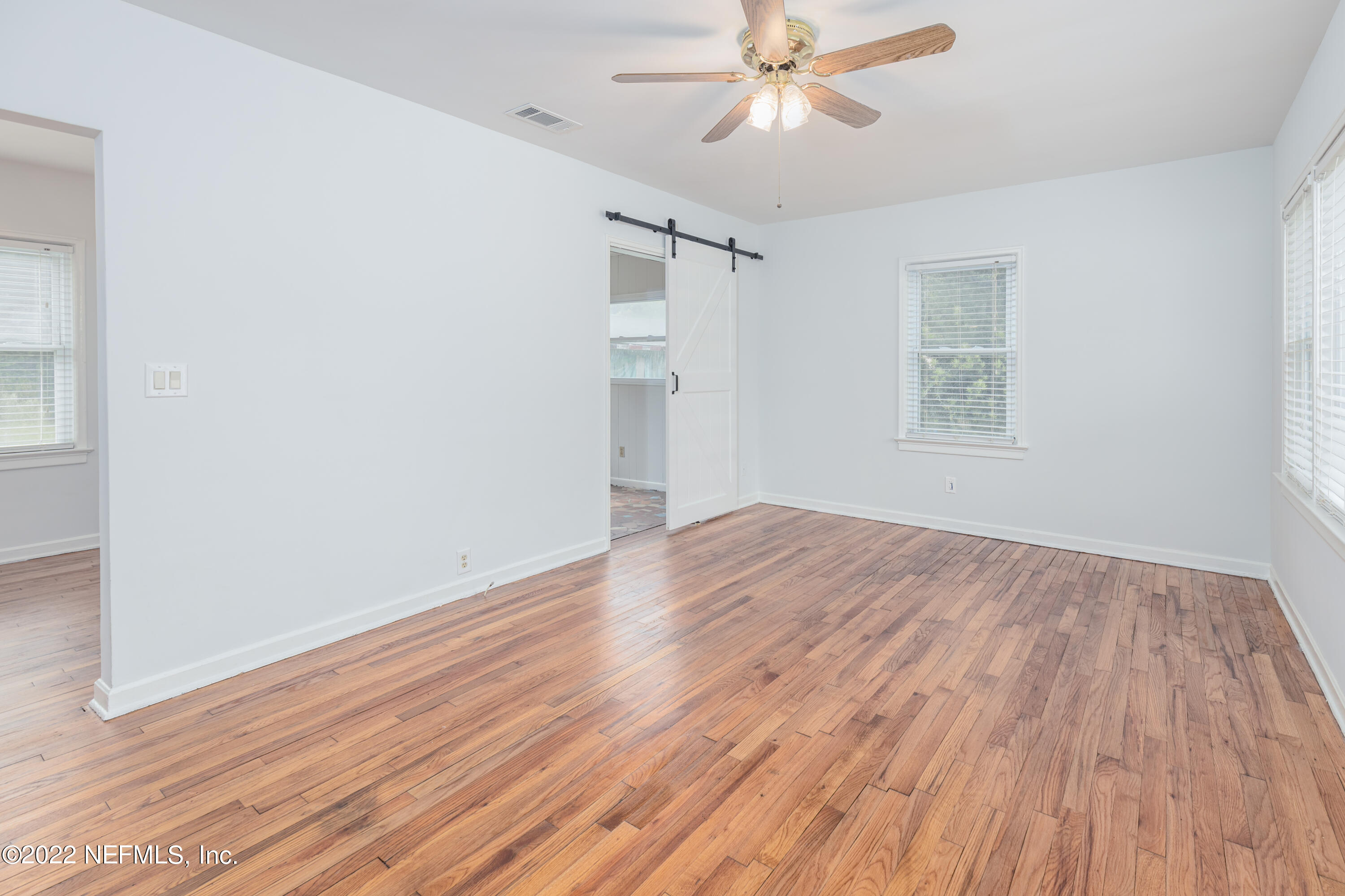 2420 Bayview Road Jacksonville, FL 32210 - Photo 8 of 24 Barn Door