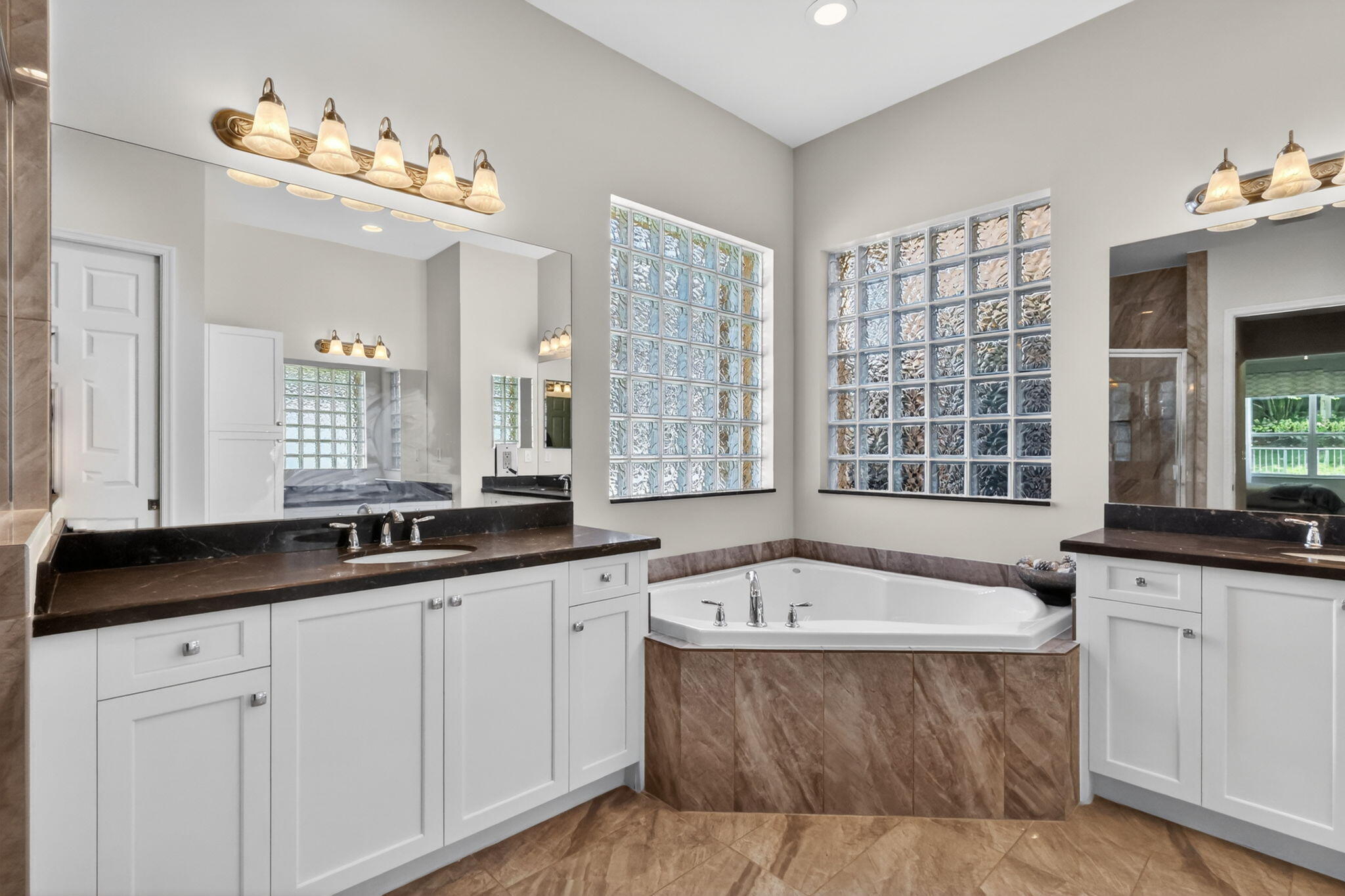 8299 Arabian Range Road Boynton Beach, FL 33473 - Photo 44 of 78 Primary Ensuite