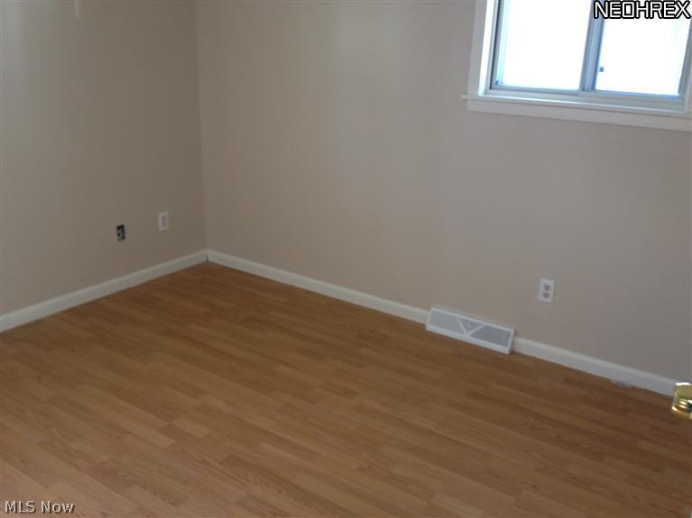9760 Howland Springs Road Southeast Warren, OH 44484 - Photo 12 of 13 Gallery Image 12