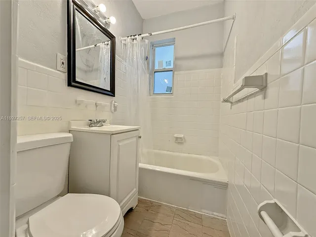 $1,900 | 315 West 28th Street, Unit 14, Miami Beach, FL 33140