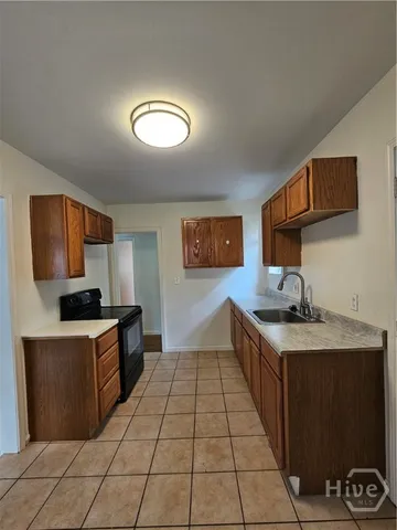 $1,350 | 1134 East 53rd Street, Unit B, Savannah, GA 31404
