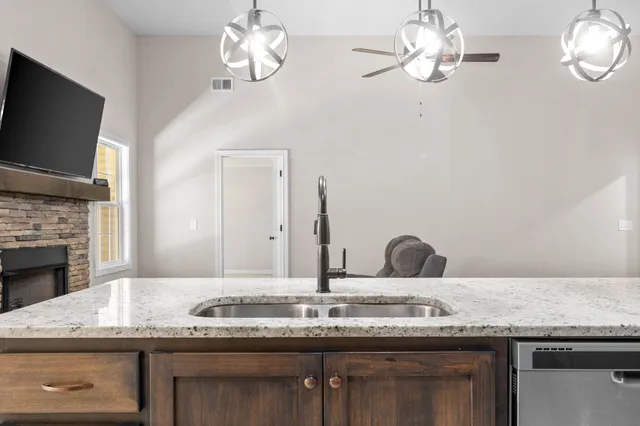 $1,725 | 821 Rushing Drive, Clarksville, TN 37042