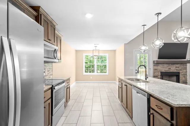 $1,725 | 821 Rushing Drive, Clarksville, TN 37042