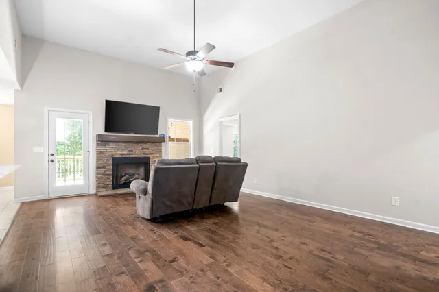 $1,725 | 821 Rushing Drive, Clarksville, TN 37042