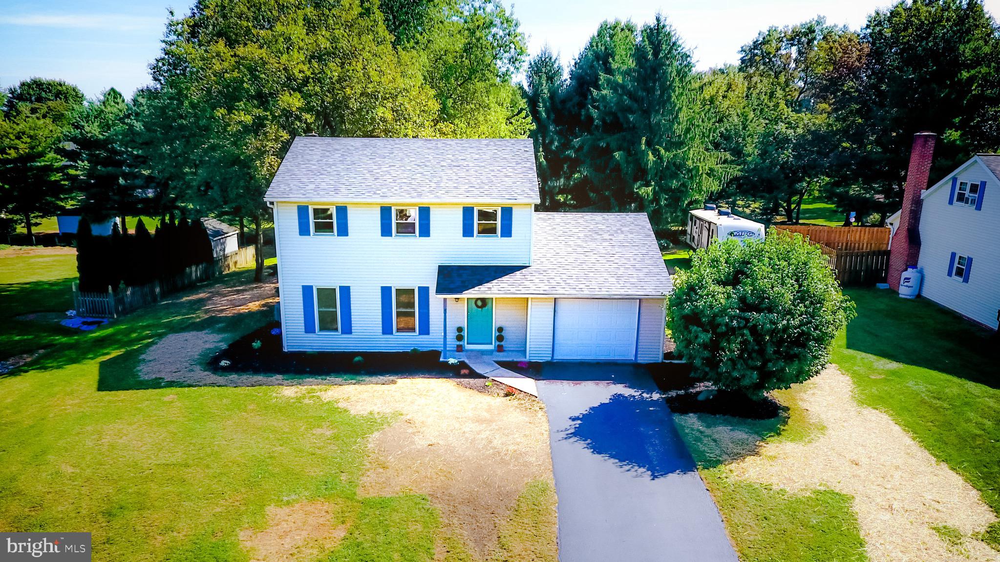 48 Pinewood Avenue Lititz, PA 17543 - Photo 2 of 44