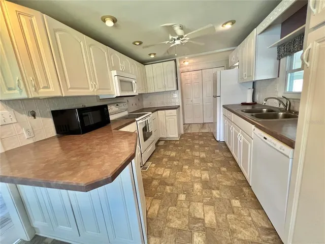 $161,500 | 103 Fountain Cove, Leesburg, FL 34748