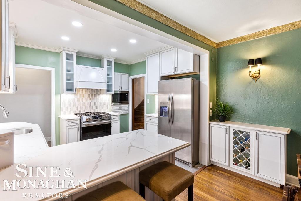 544 Cadieux Road Grosse Pointe, MI 48230 - Photo 15 of 42 50103765-14.JPG