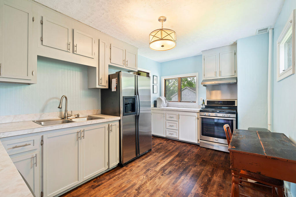 64 Presumpscot Street Portland, ME 04103 - Photo 11 of 35 DSC09611