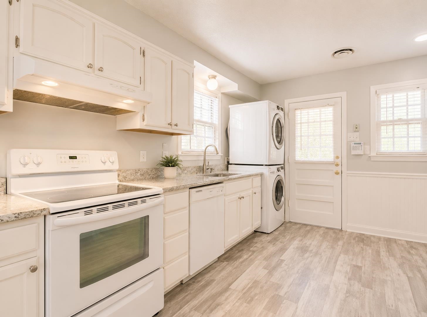 4980 Dee Road Memphis, TN 38117 - Photo 14 of 16