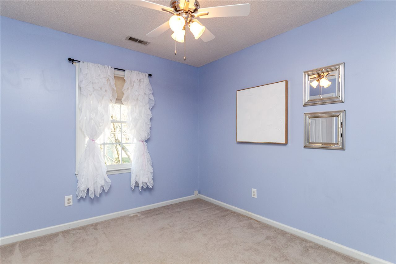 11205 North Radner Way Raleigh, NC 27613 - Photo 16 of 22 Secondary Bedroom