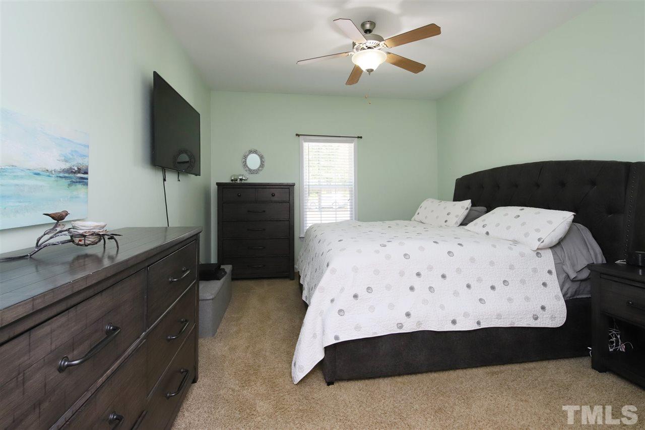 4333 Hicks Road Garner, NC 27529 - Photo 18 of 29 Gallery Image 18