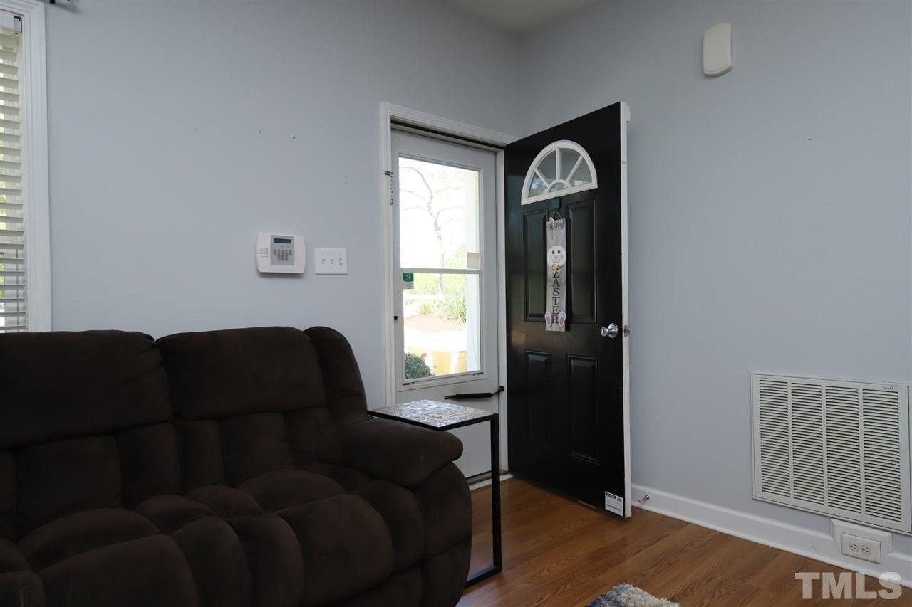 4333 Hicks Road Garner, NC 27529 - Photo 6 of 29 Gallery Image 6
