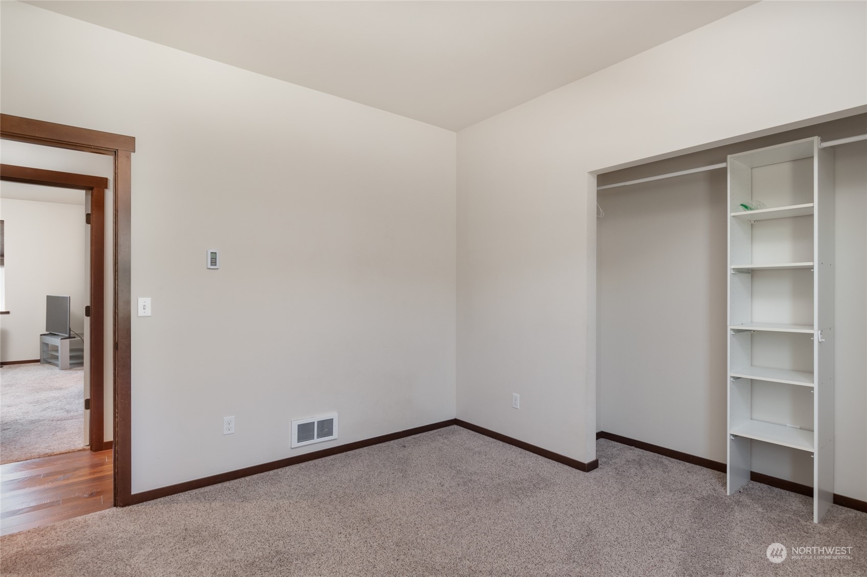 11 West Green Valley Road Oak Harbor, WA 98277 - Photo 20 of 36 a view of an empty room