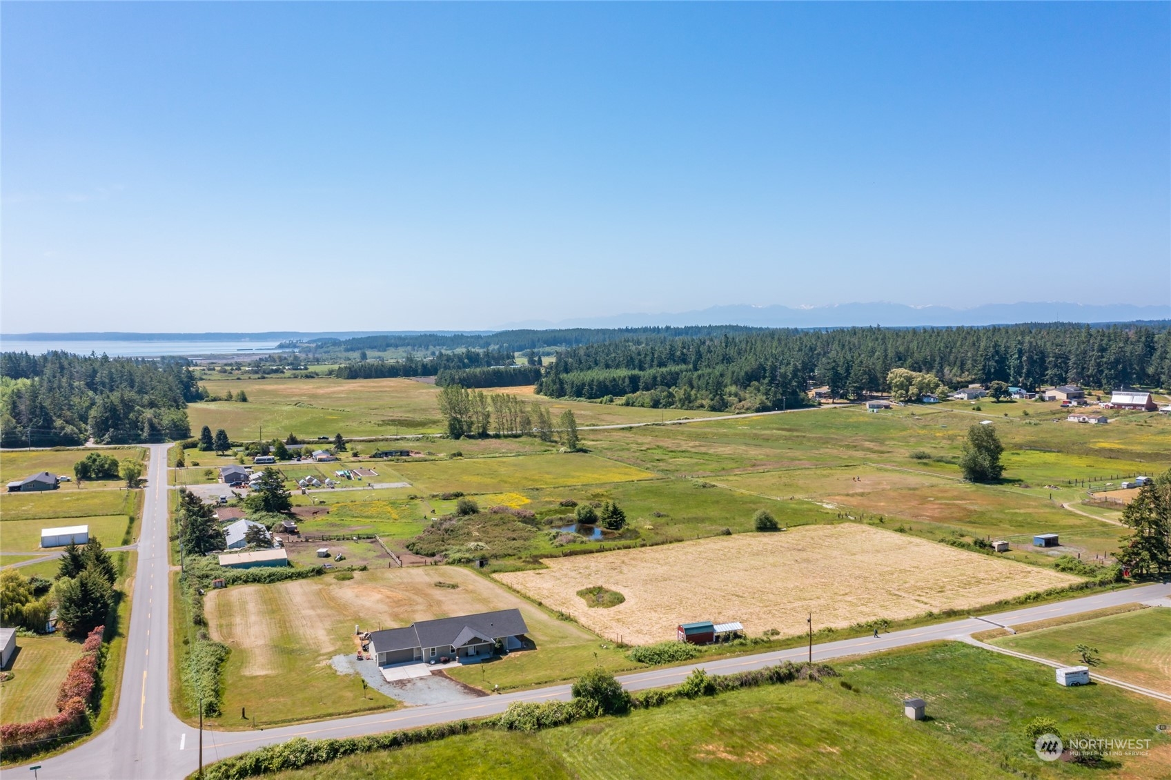 11 West Green Valley Road Oak Harbor, WA 98277 - Photo 34 of 36 a view of a city