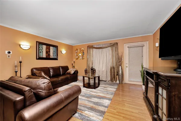 a kitchen with stainless steel appliances granite countertop a stove and a granite counter tops
