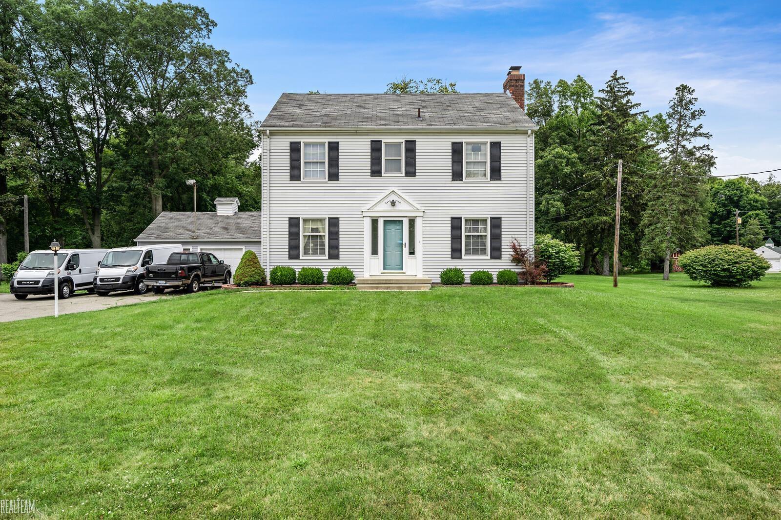 22395 Hall Road Macomb, MI 48042 - Photo 42 of 53