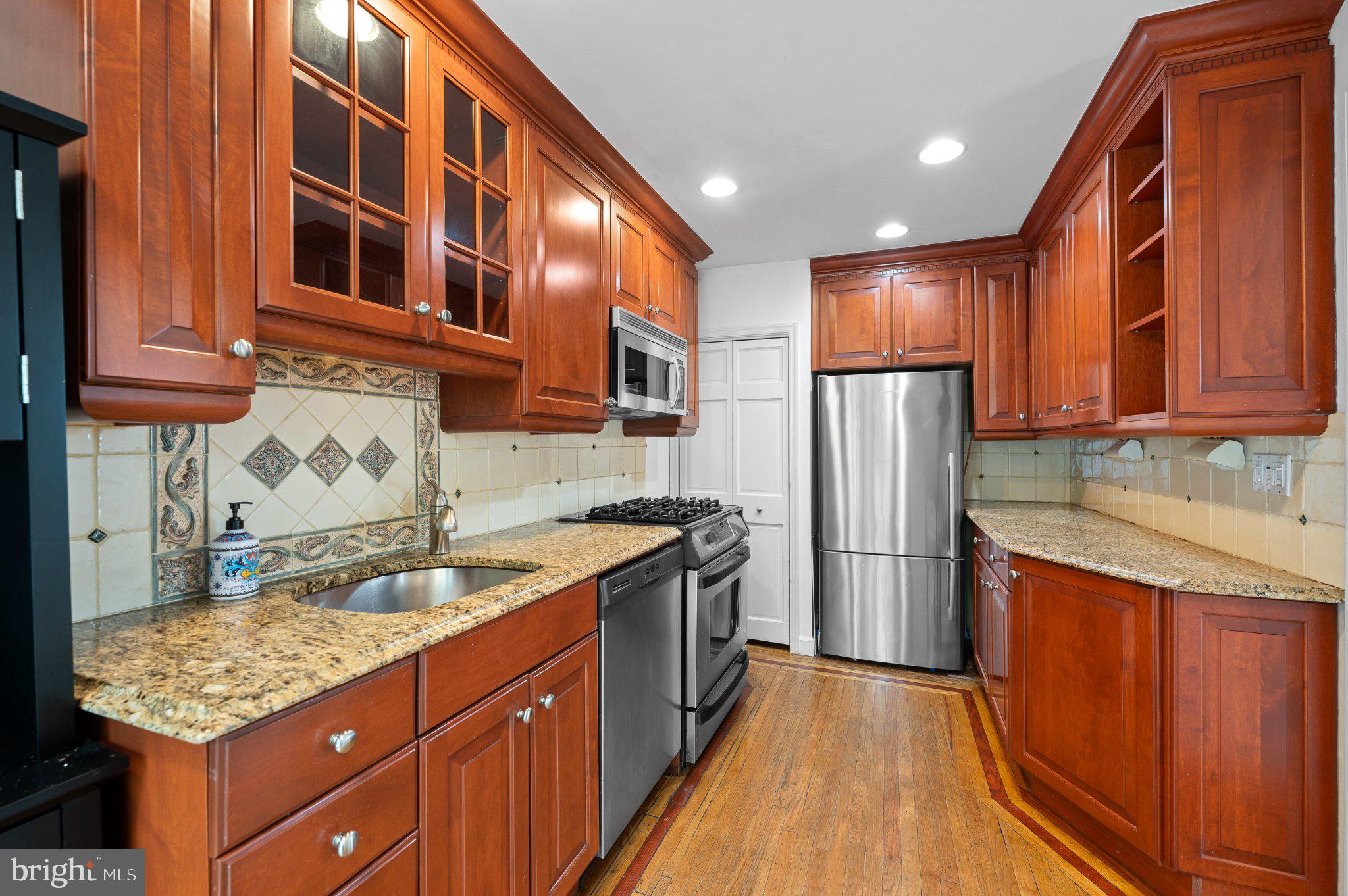 20 Tenmore Road Haverford, PA 19041 - Photo 9 of 26 Kitchen