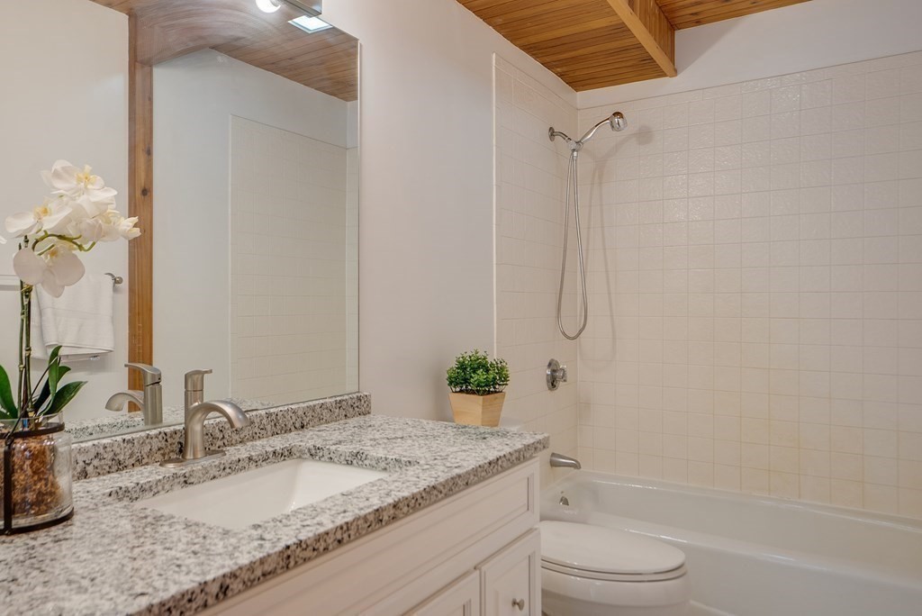 640 Rutland Street Carlisle, MA 01741 - Photo 19 of 31