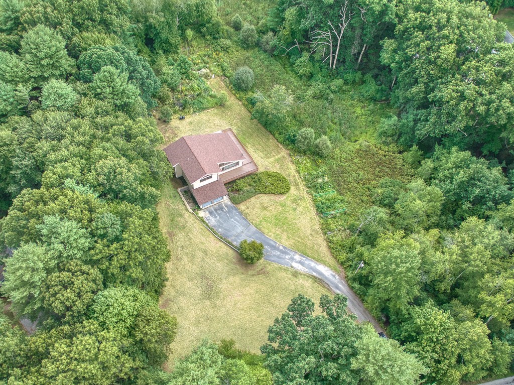 640 Rutland Street Carlisle, MA 01741 - Photo 4 of 31