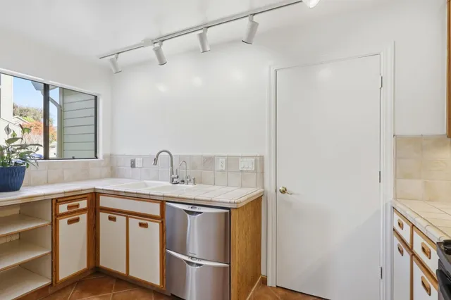 $1,049,000 | 4212 Gull Cove Way, Capitola, CA 95010