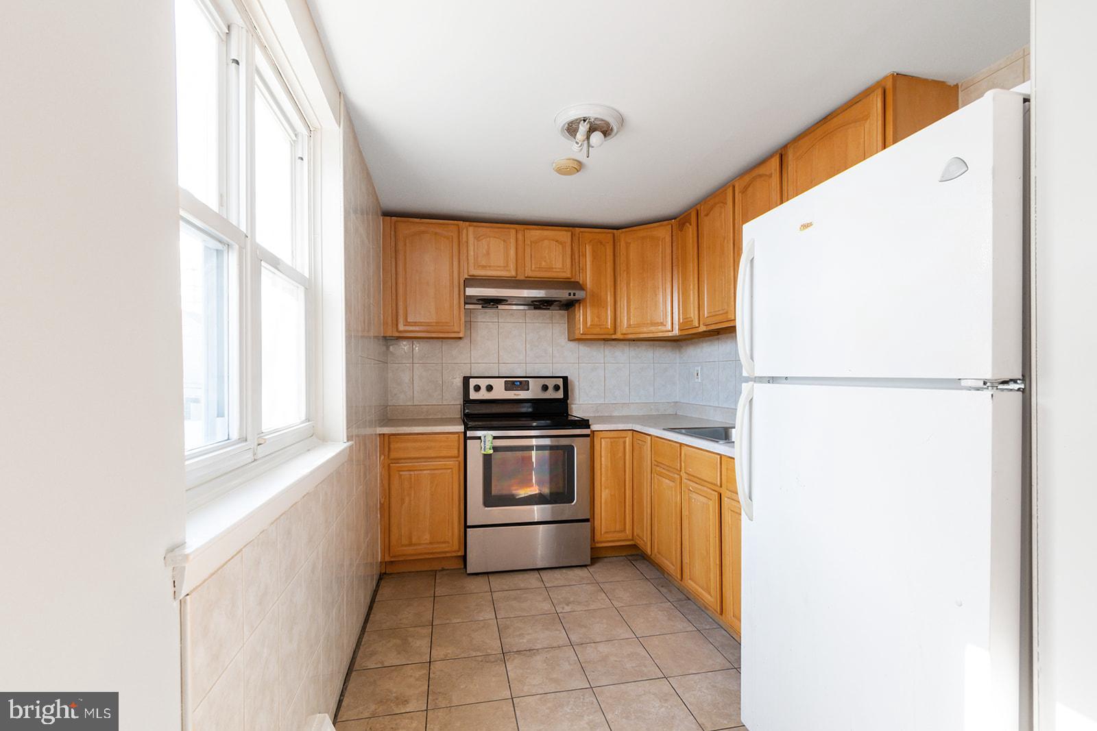 9211 Ashton Road Philadelphia, PA 19114 - Photo 7 of 35 Gallery Image 7