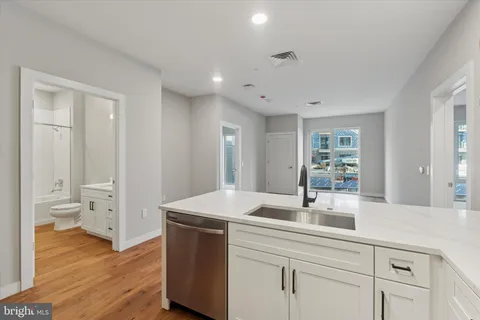 $3,268 | 1225 Constitution Avenue, Unit 2269, Philadelphia, PA 19112