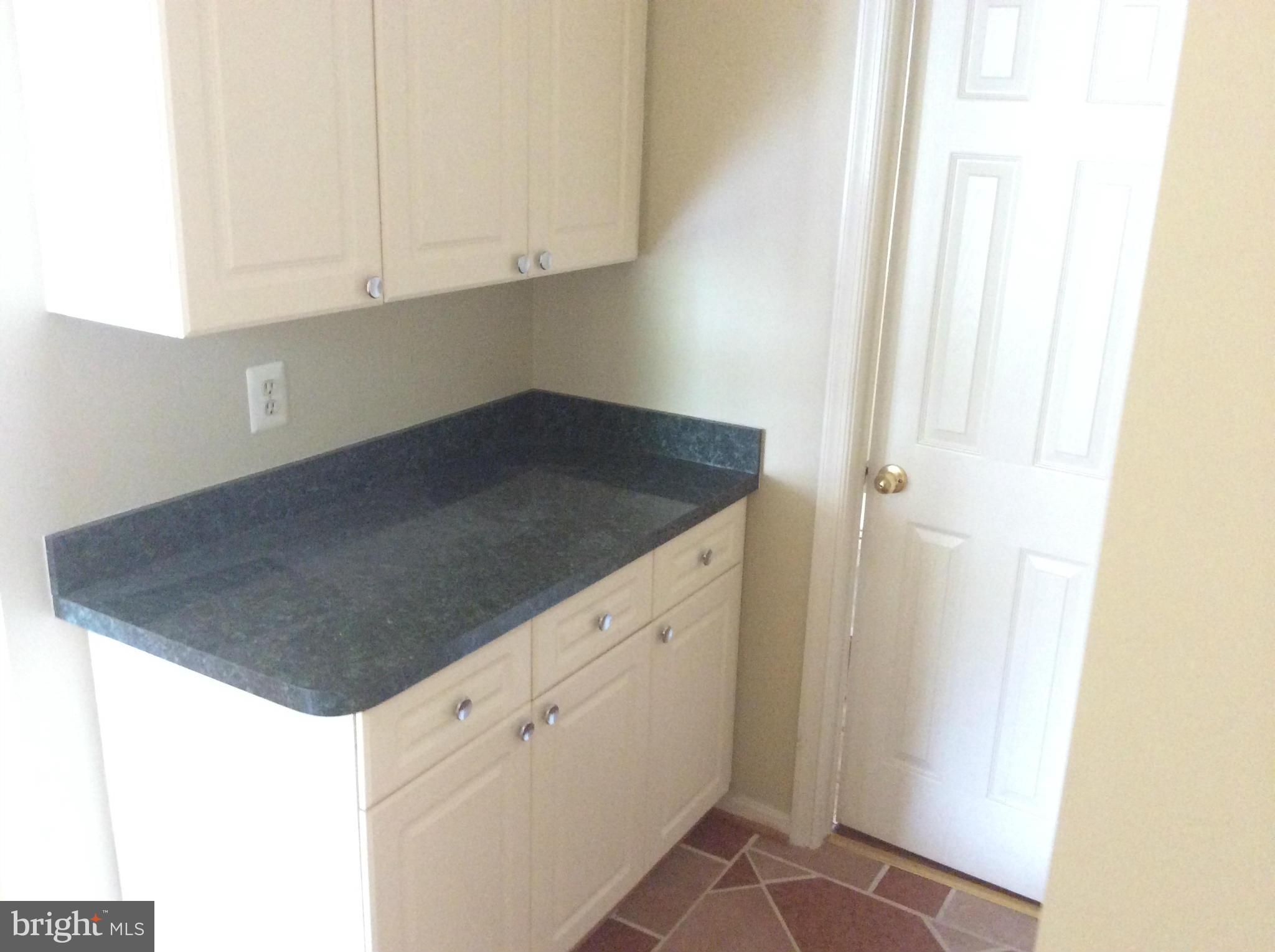 6176 Deer Ridge Trail Springfield, VA 22150 - Photo 12 of 23 Kitchen