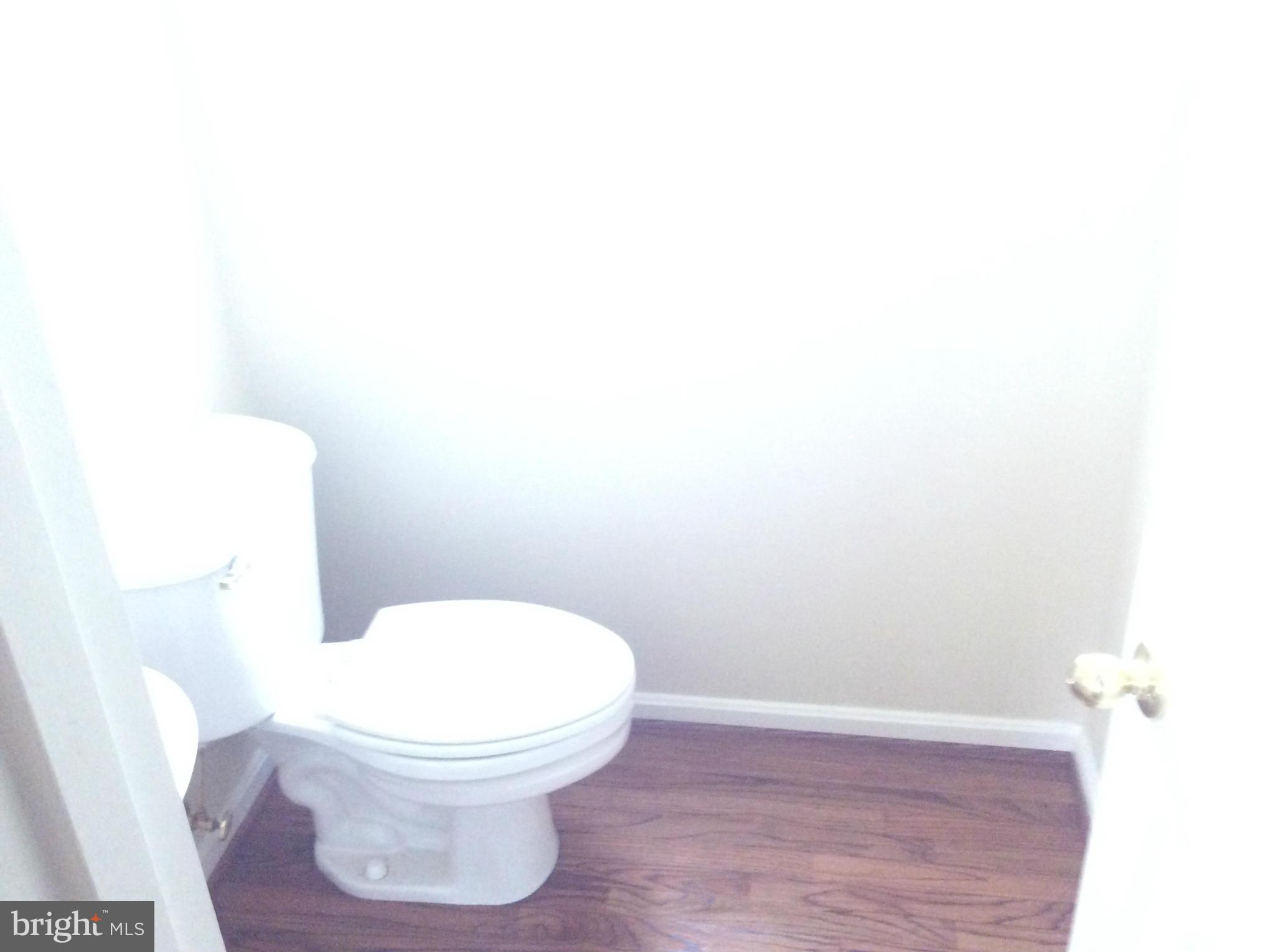 6176 Deer Ridge Trail Springfield, VA 22150 - Photo 13 of 23 Bath