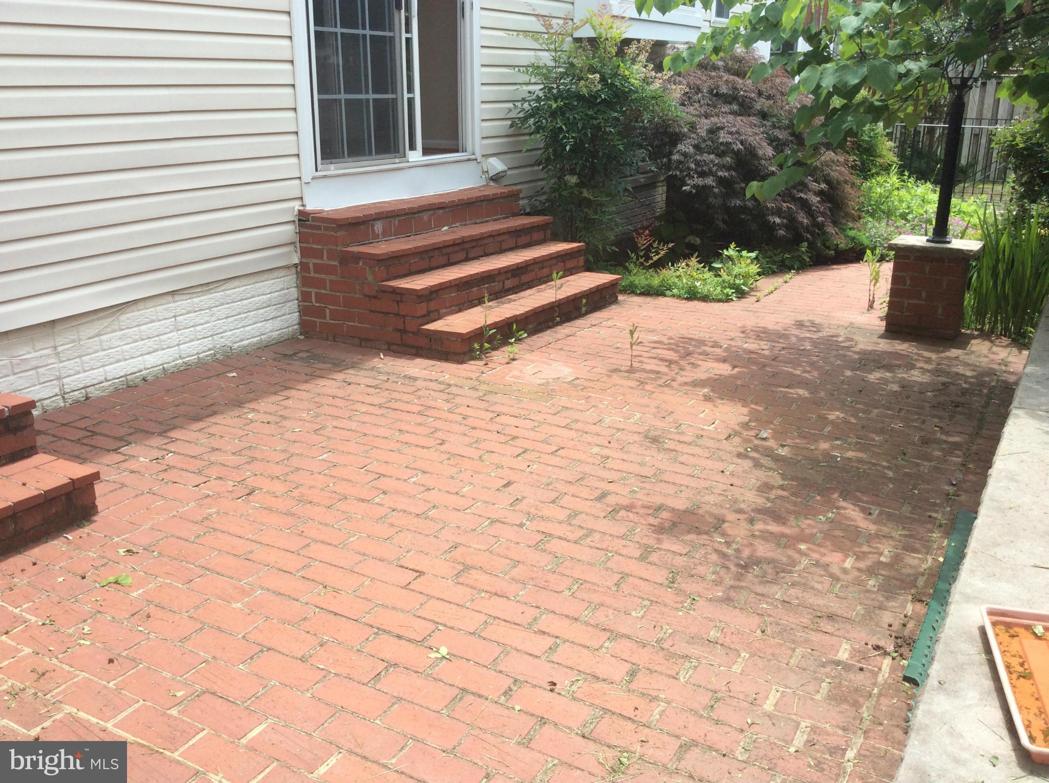 6176 Deer Ridge Trail Springfield, VA 22150 - Photo 21 of 23 Exterior (Rear)