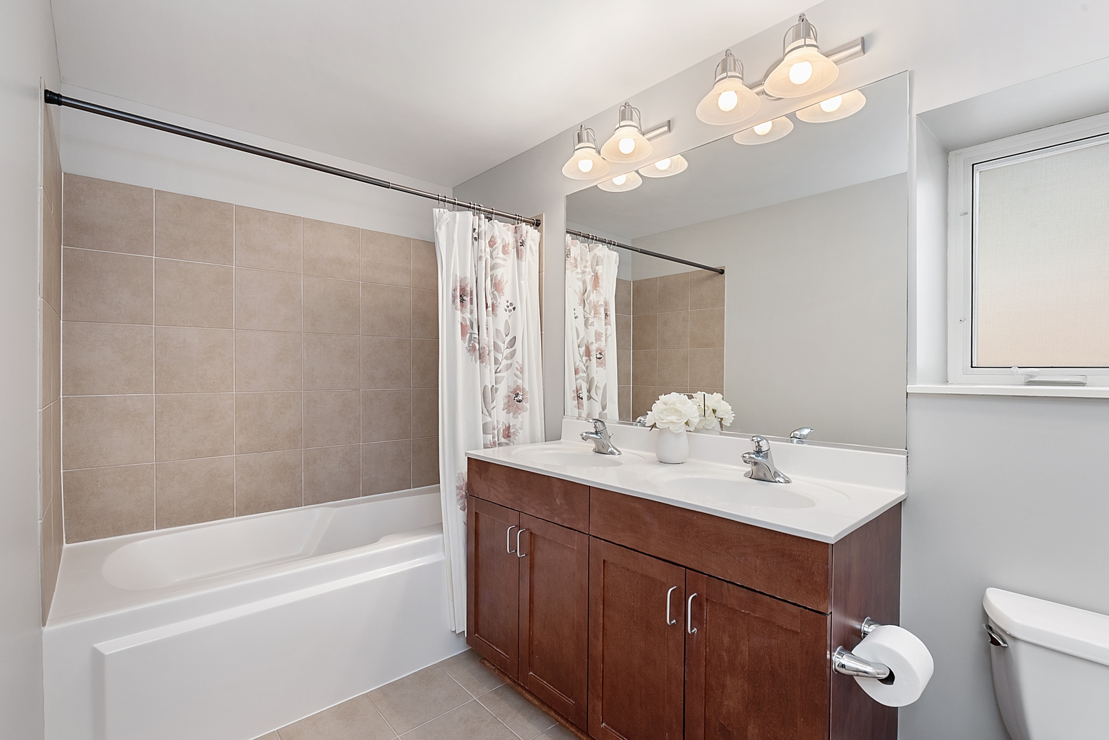 4260 North Broadway, Unit 101 Chicago, IL 60613 - Photo 15 of 21