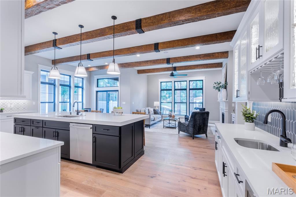 431 Landscape Court Webster Groves, MO 63119 - Photo 9 of 73