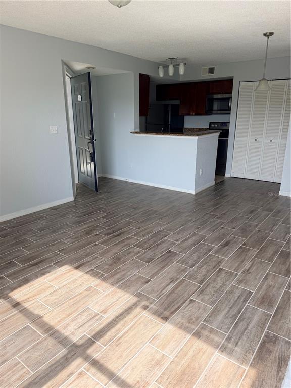 5152 Conroy Road, Unit 1324 Orlando, FL 32811 - Photo 9 of 19 Gallery Image 9