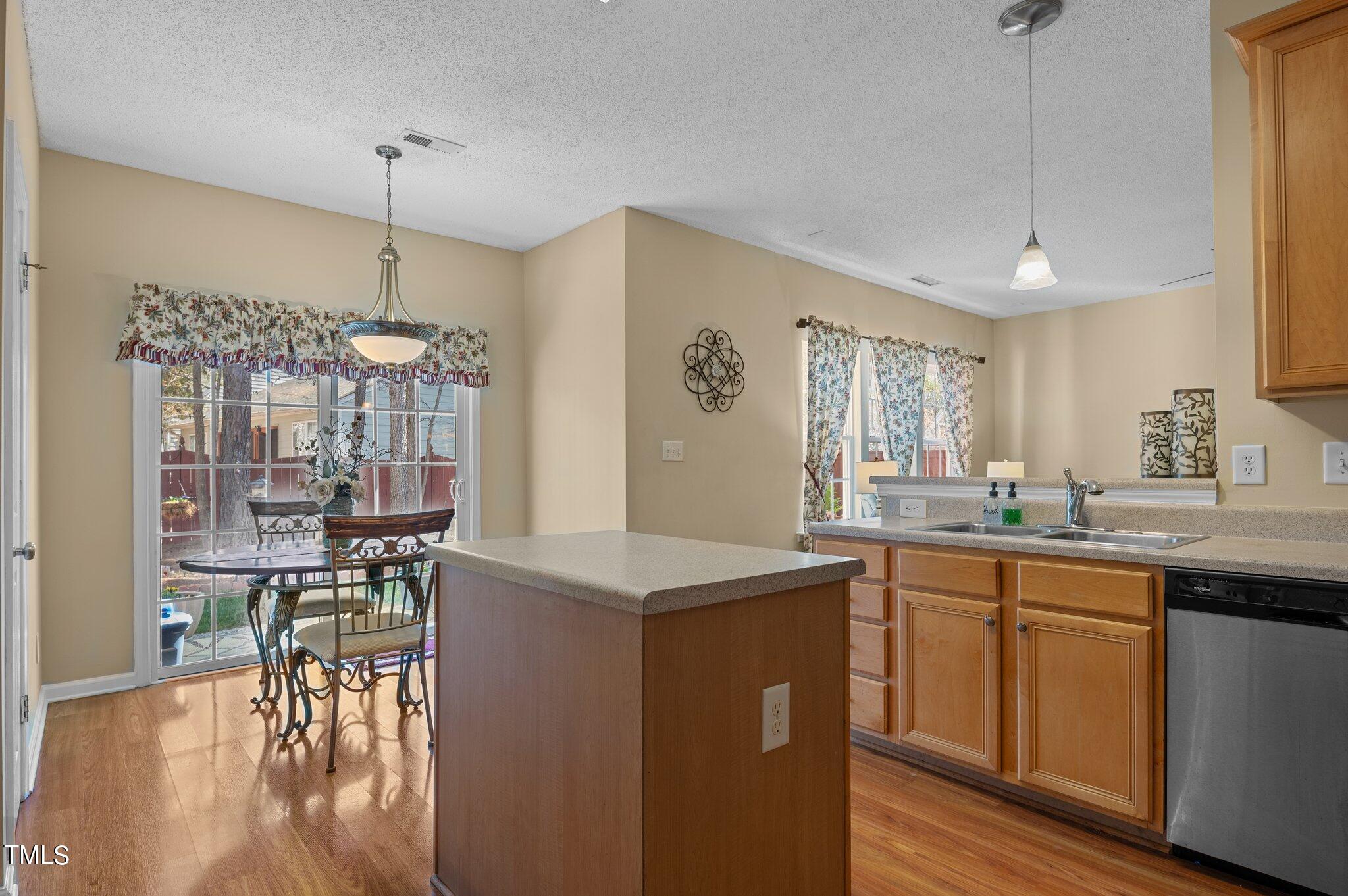 5504 Enoree Lane Raleigh, NC 27616 - Photo 12 of 54 13-web-or-mls-DSC_7067