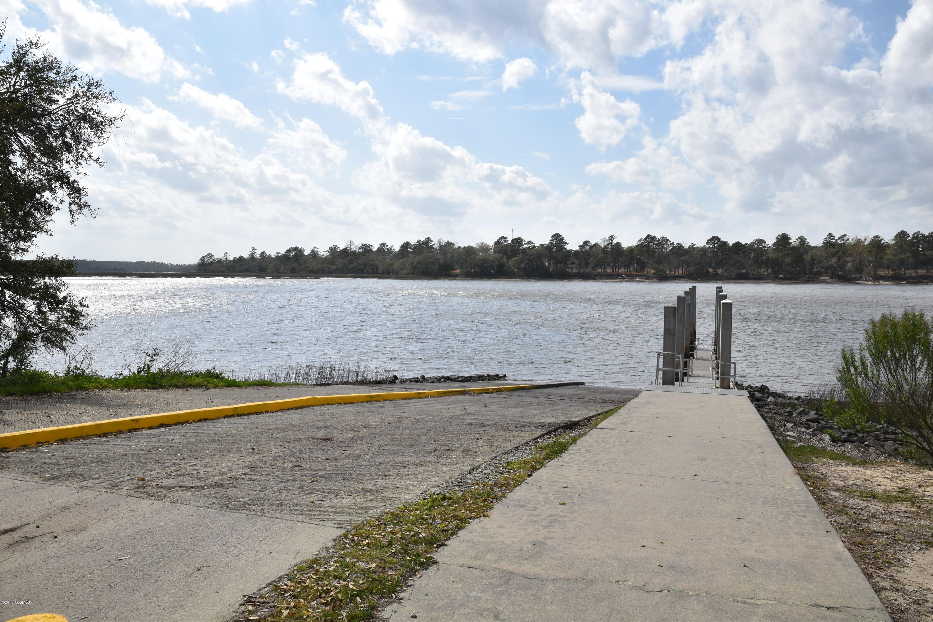 182 Clarendon Road Beaufort, SC 29906 - Photo 8 of 10 DSC_0472