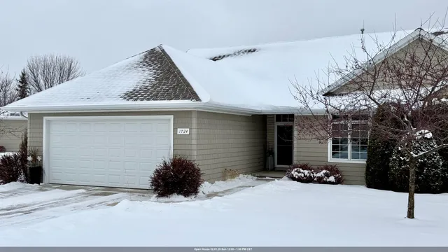 $464,900 | 1724 Remington Ridge Way, De Pere, WI 54115