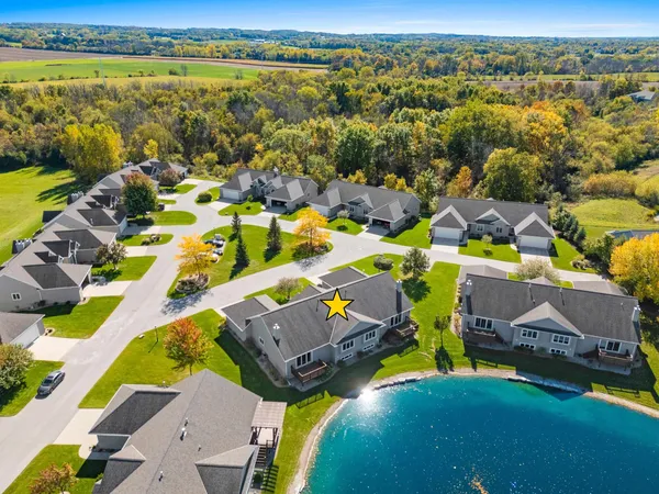 $449,900 | 1724 Remington Ridge Way, De Pere, WI 54115