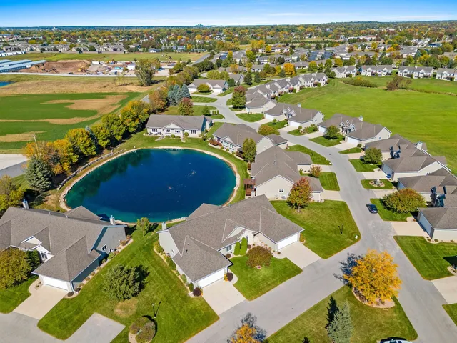 $464,900 | 1724 Remington Ridge Way, De Pere, WI 54115