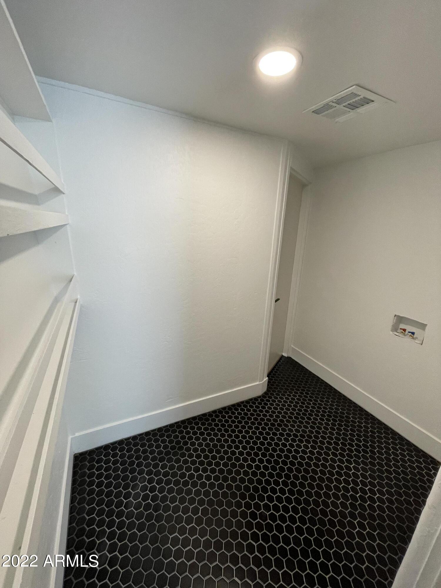 653 North Robson Mesa, AZ 85201 - Photo 29 of 41 IMG_0201