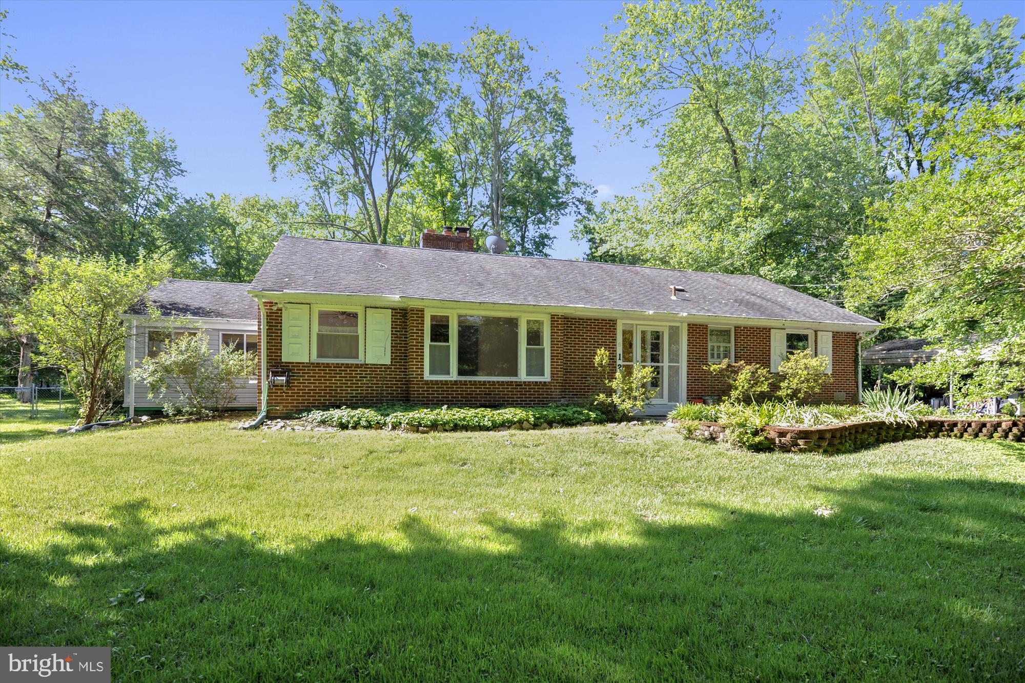 126 Farmington Road West Accokeek, MD 20607 - Photo 2 of 39