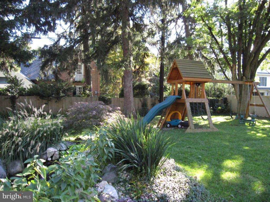 1320 Newton Road Lancaster, PA 17603 - Photo 20 of 23 Gallery Image 20