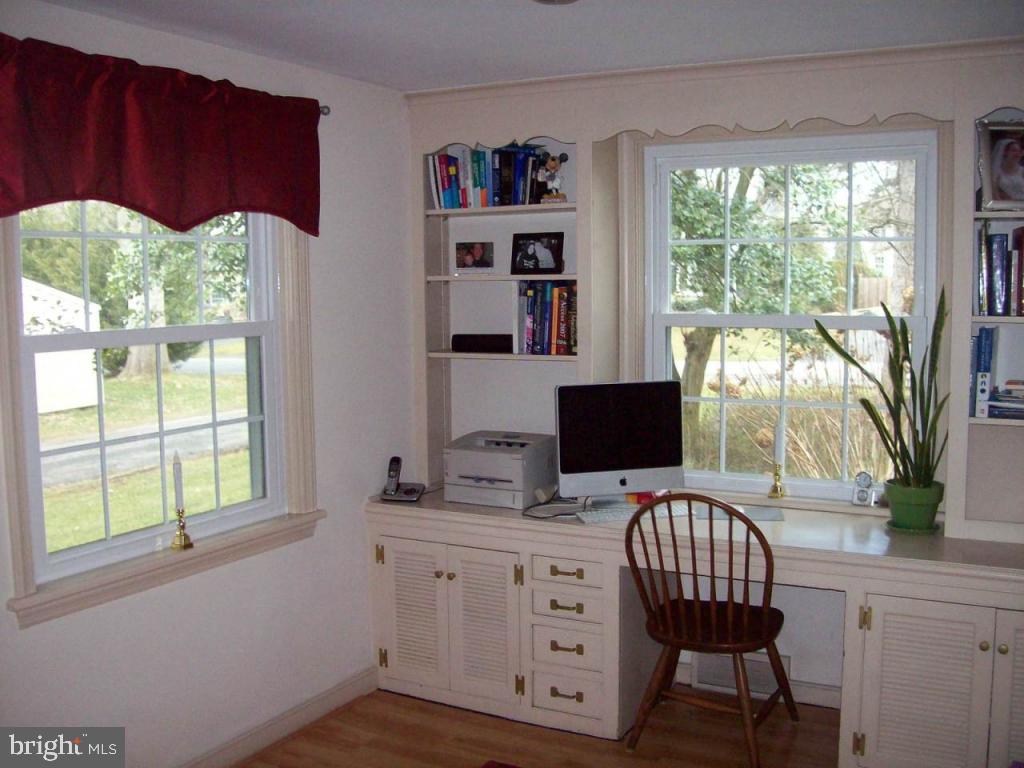 1320 Newton Road Lancaster, PA 17603 - Photo 9 of 23 Gallery Image 9