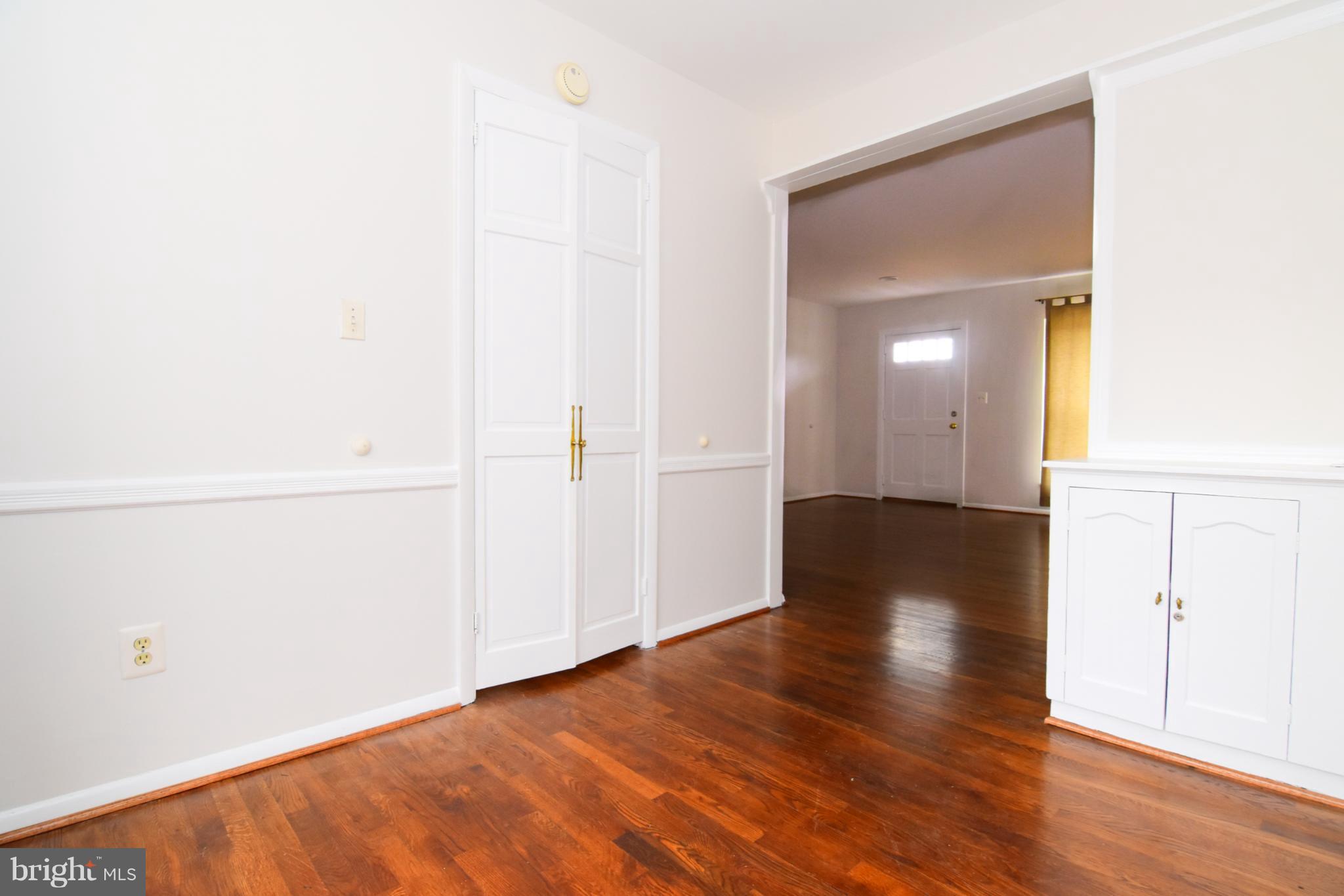 6107 Frontier Drive Springfield, VA 22150 - Photo 5 of 29 Dining Room