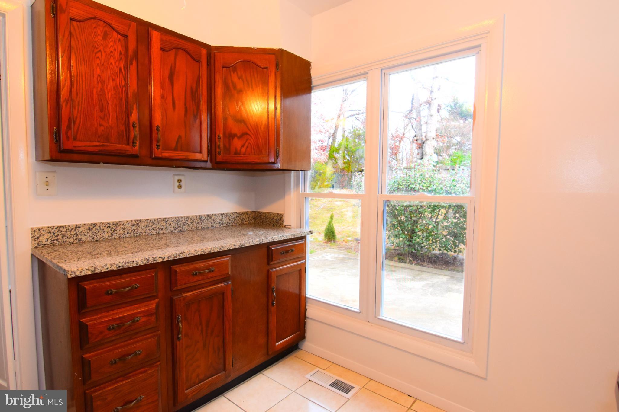 6107 Frontier Drive Springfield, VA 22150 - Photo 6 of 29 Kitchen