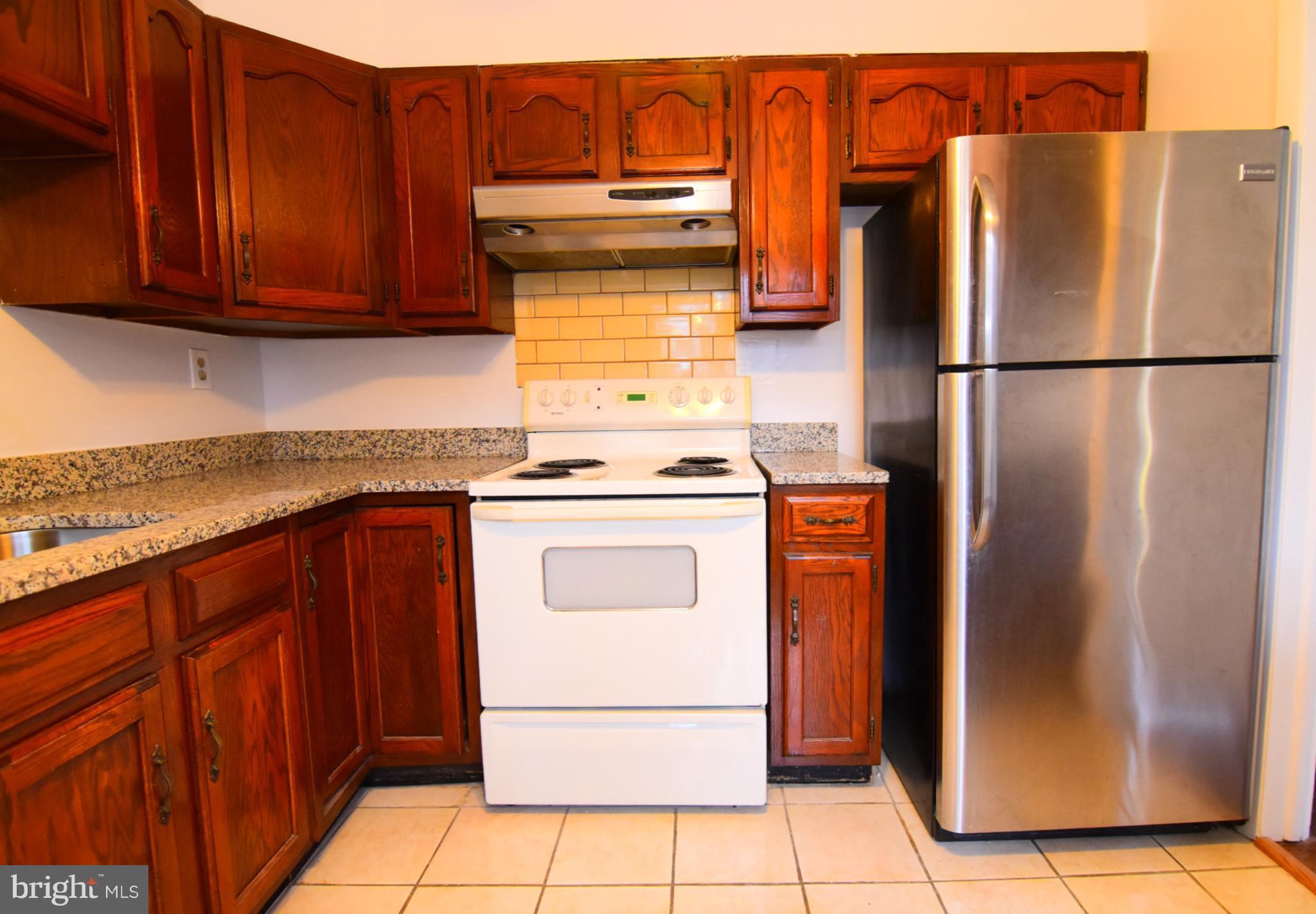 6107 Frontier Drive Springfield, VA 22150 - Photo 7 of 29 Kitchen