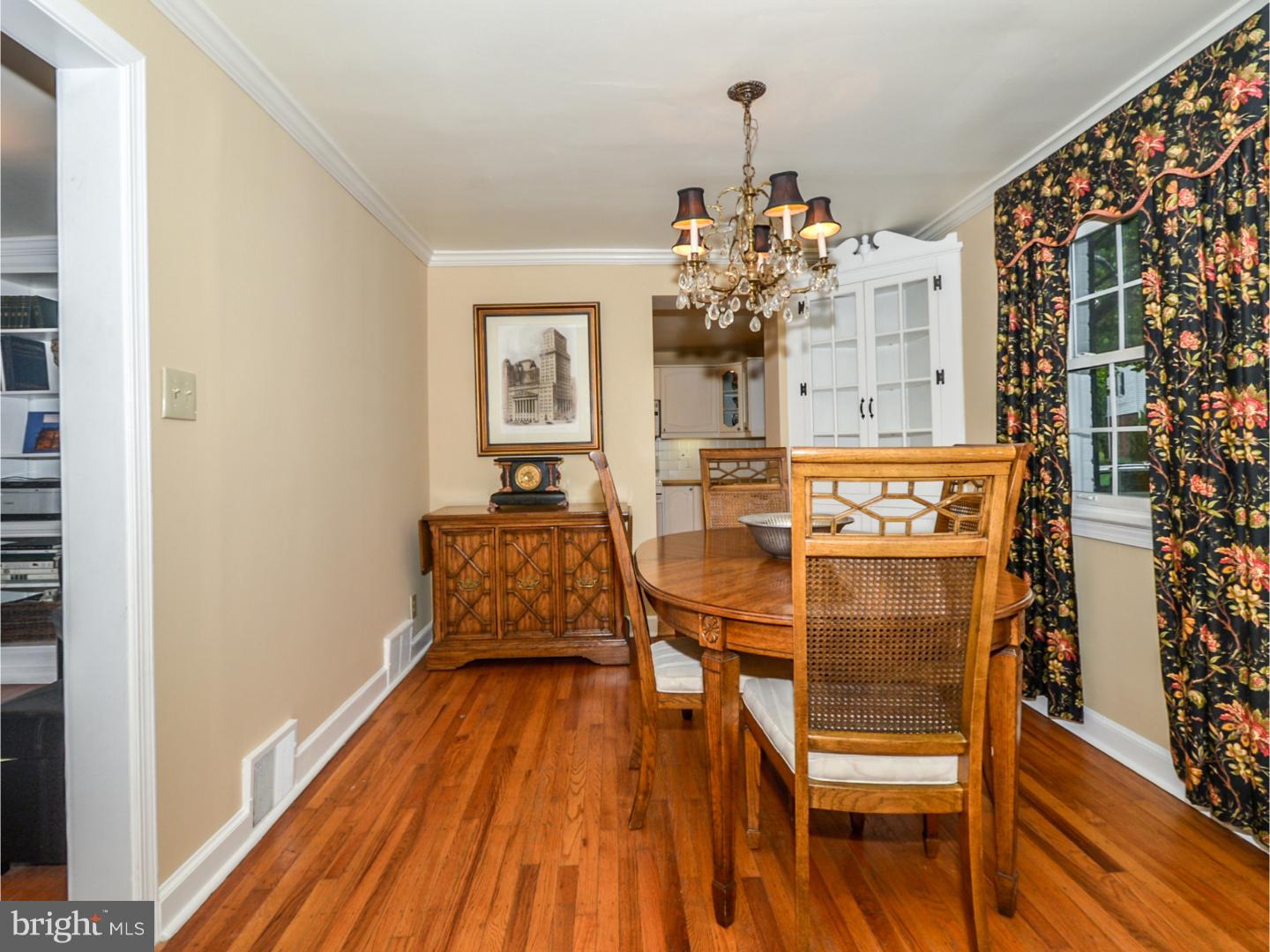 508 Drayton Road Oreland, PA 19075 - Photo 6 of 25 Dining Room