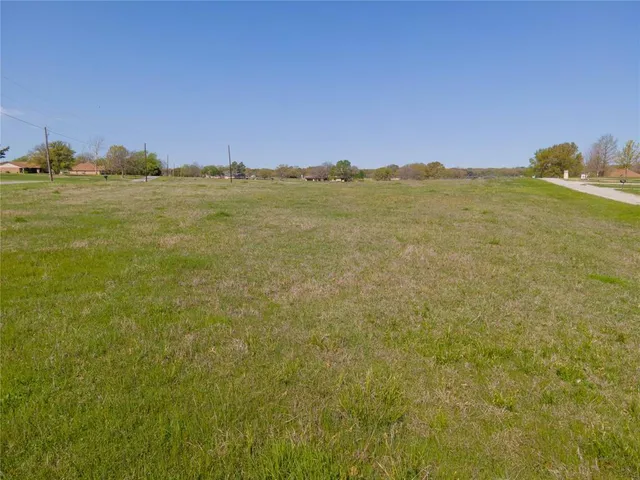 $119,000 | 2110 Lakeside Drive, Bonham, TX 75418