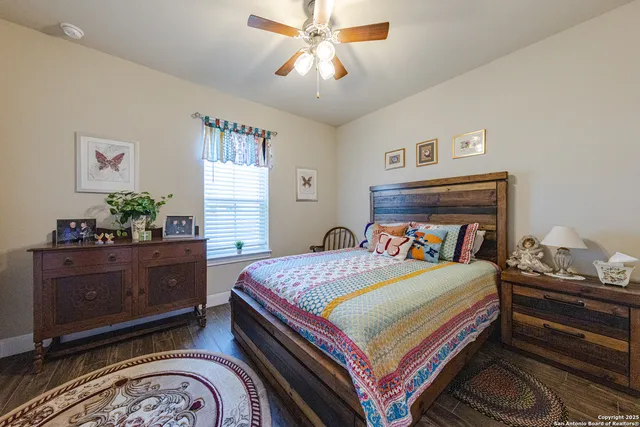 $435,500 | 200 South Calvin Barrett, Blanco, TX 78606